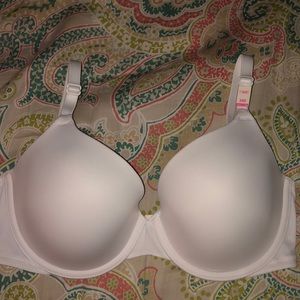 Victoria’s Secret t shirt Bra